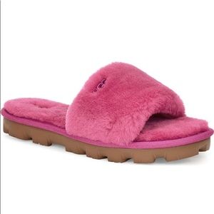 UGG fuzzy cozette slides